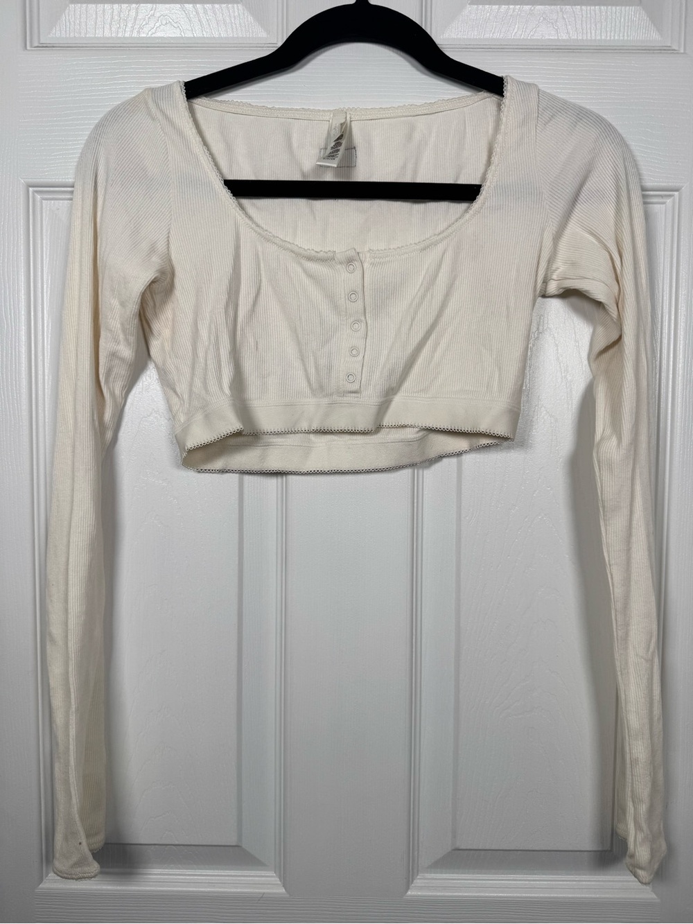 SKIMS Cotton Rib Long Sleeve Crop Henley Top Bone Cream S